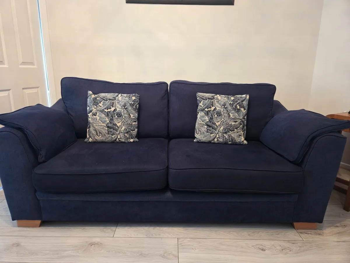 For sale 3 seater & 2 seater couch - Image 2