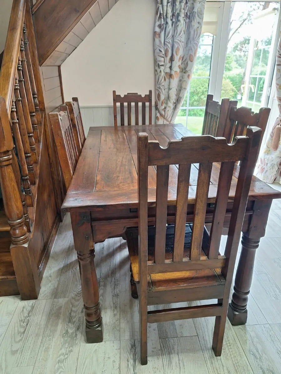 Farmhouse solid oak dining table and 6 chairs - Image 3