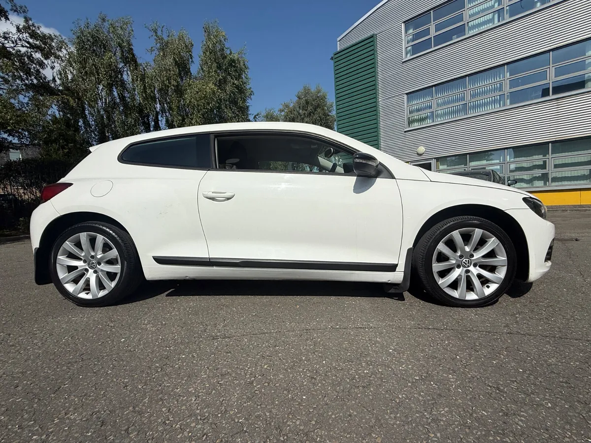 Volkswagen Scirocco 1.4 TSI - Image 3