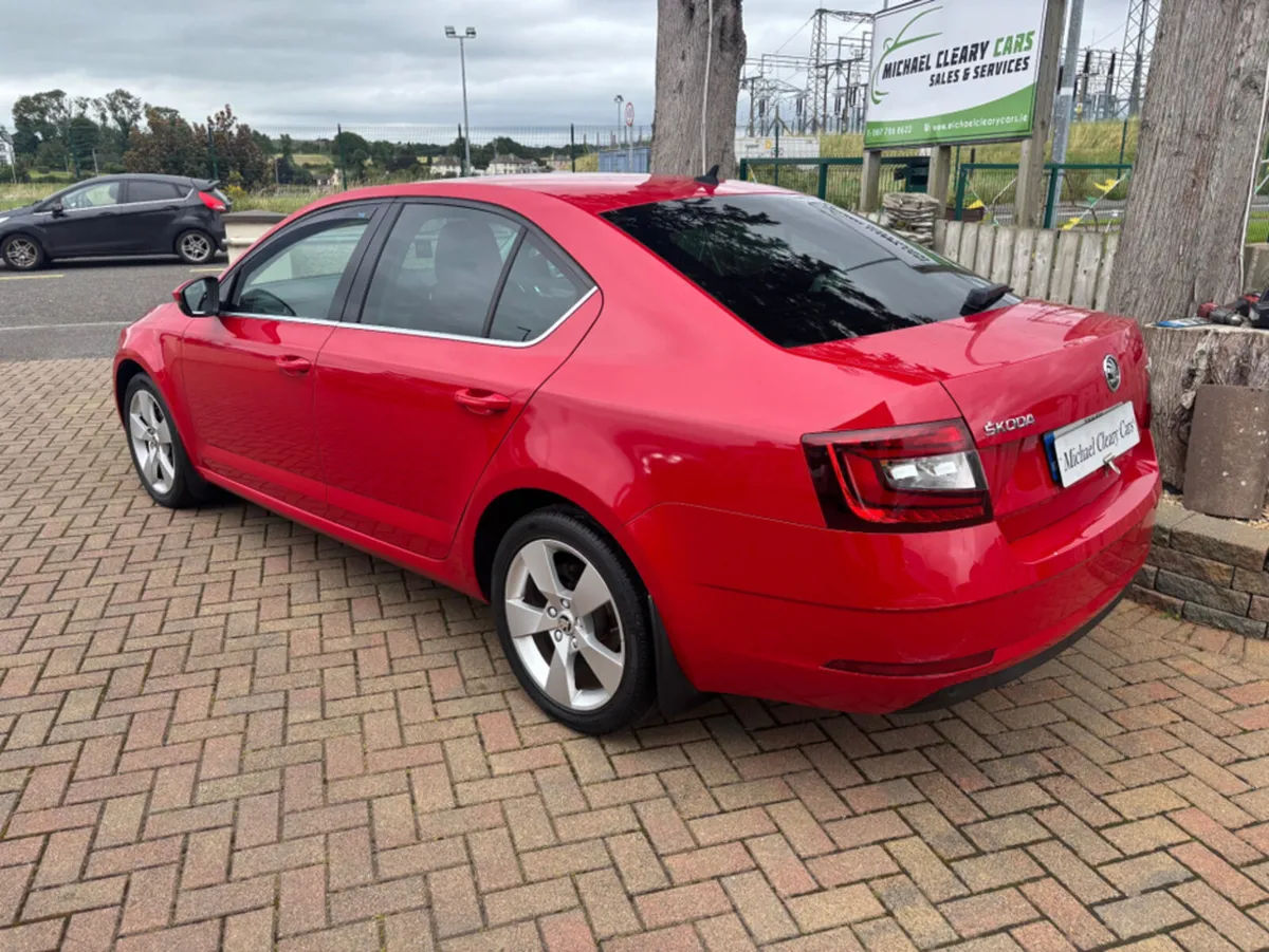 Skoda Octavia STYLE 2.0 TDI 150HP 4DR - Image 4