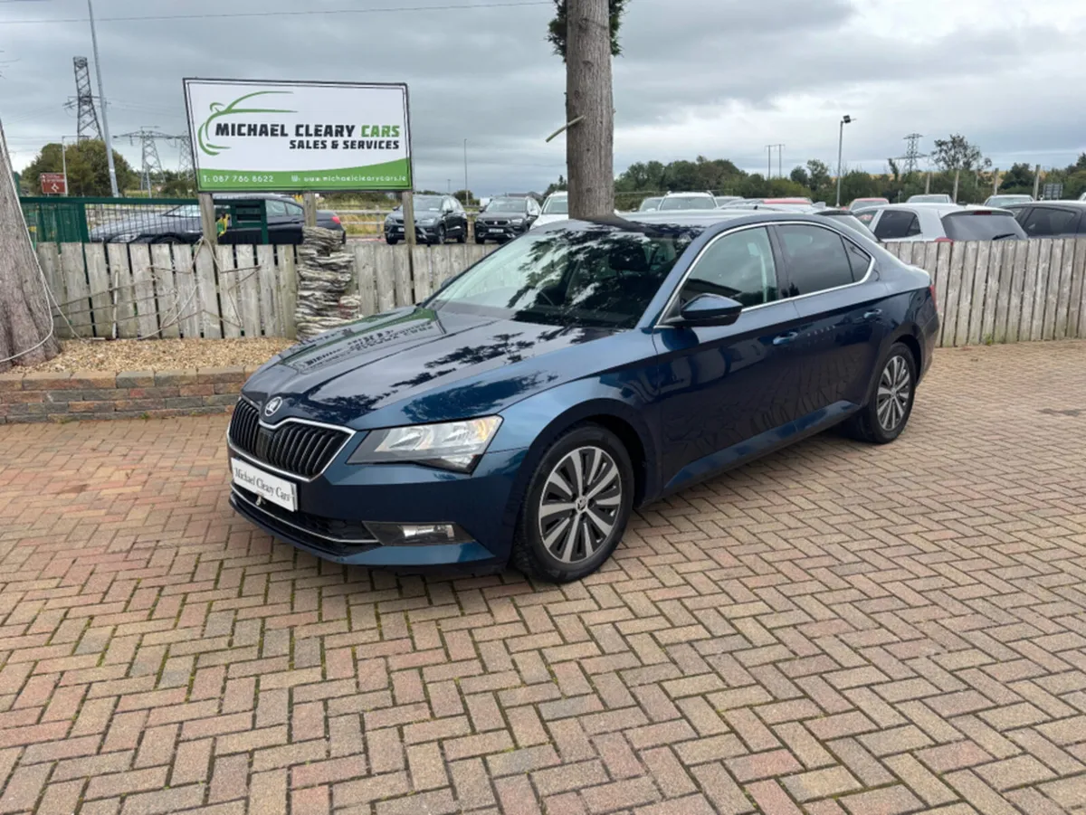Skoda Superb 1.6 TDI SE TECH GREENLIN GREENLINE 5D - Image 1