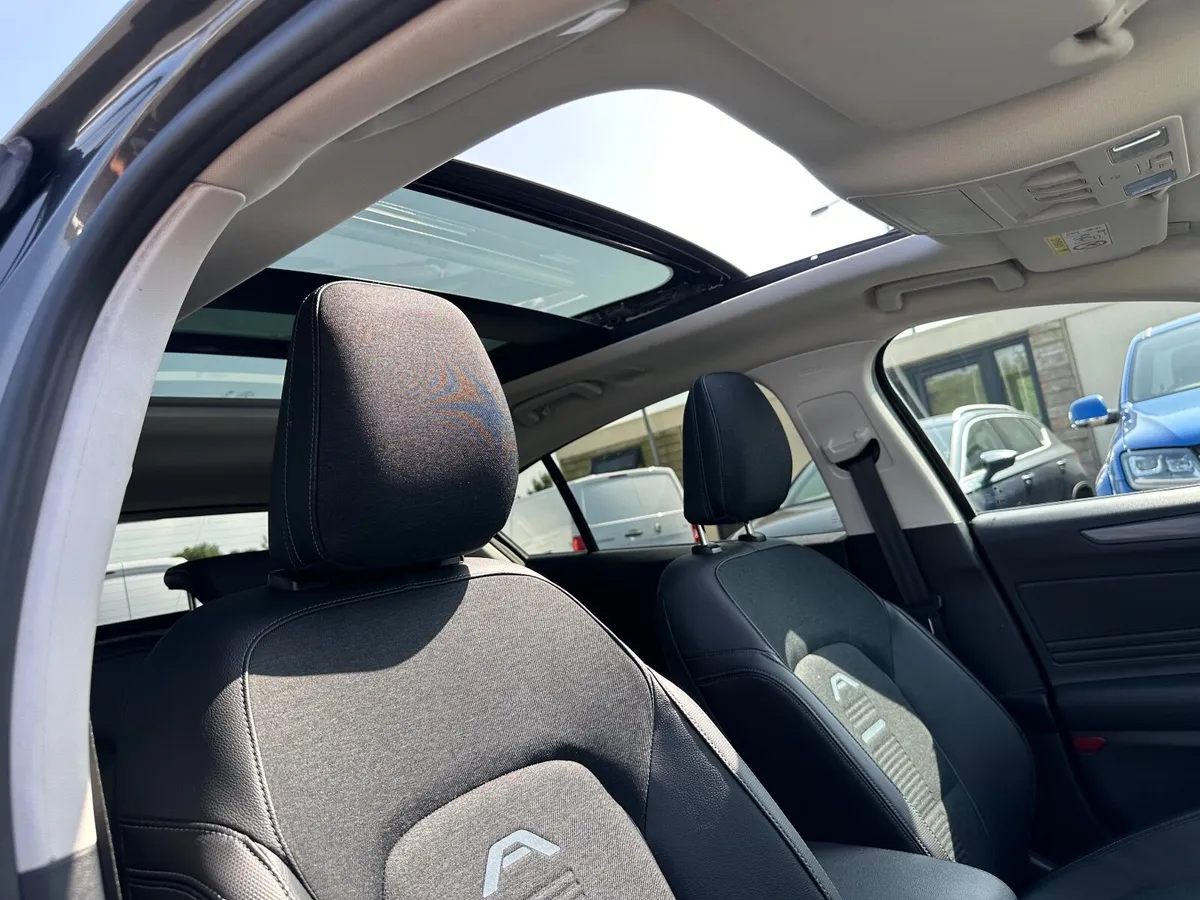 Ford Focus 2021 - Image 2