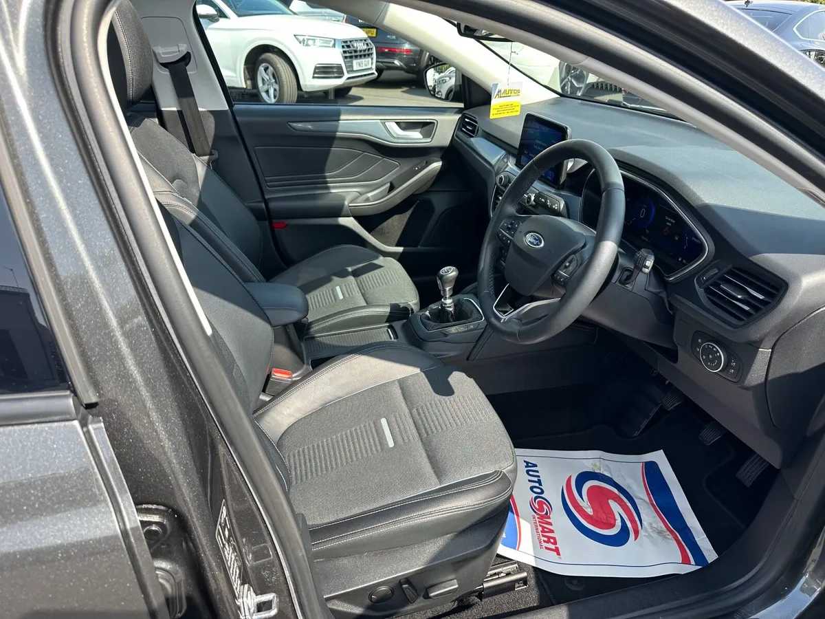 Ford Focus 2021 - Image 3