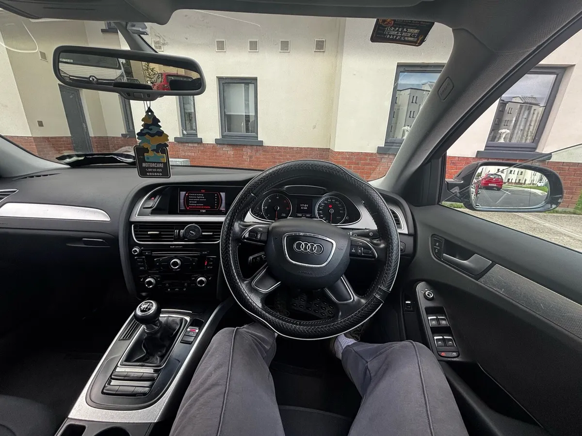 Audi A4 2012 - Image 4