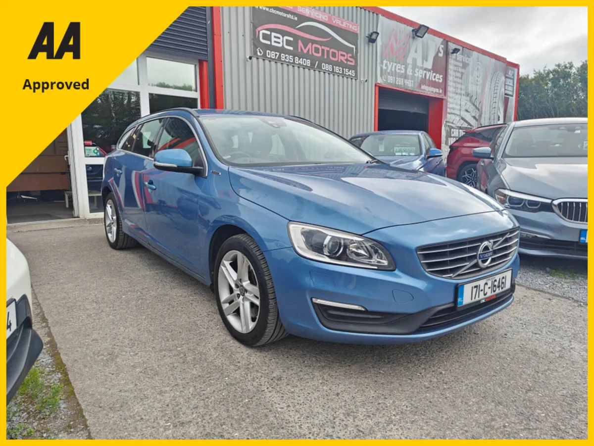 Volvo V60 2.4D D5 SE NAV TWIN ENGINE AUTO - Image 2