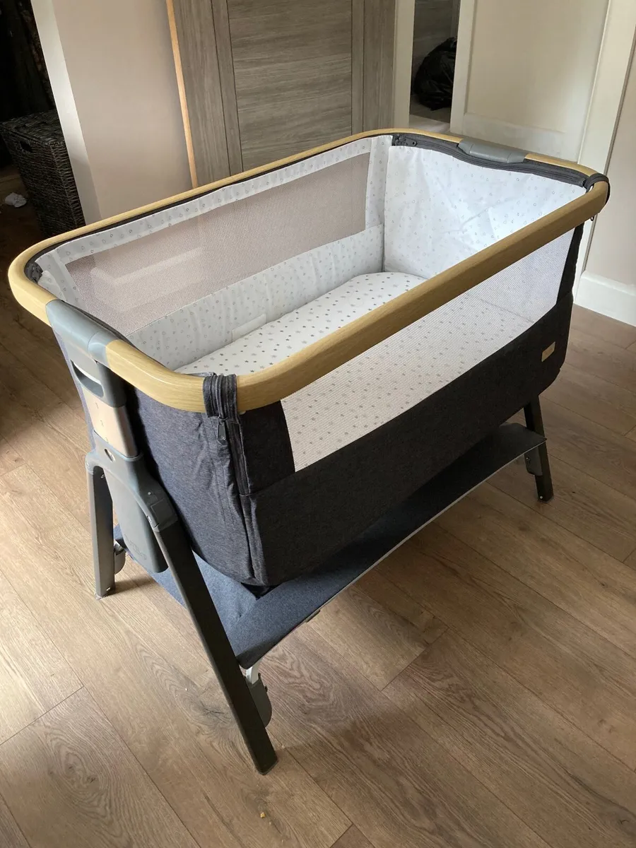 Bedside crib - Image 4