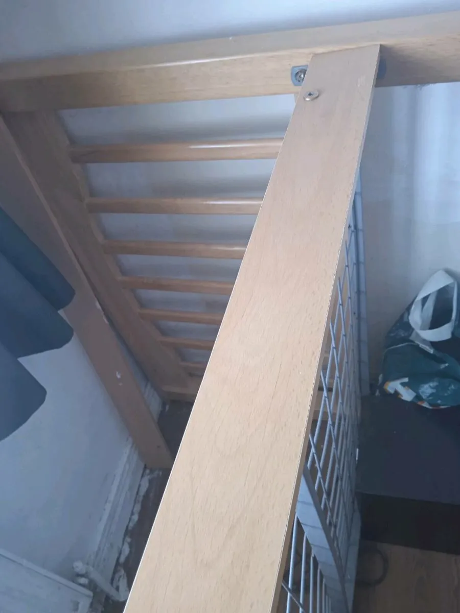 Single pinebase - Image 1