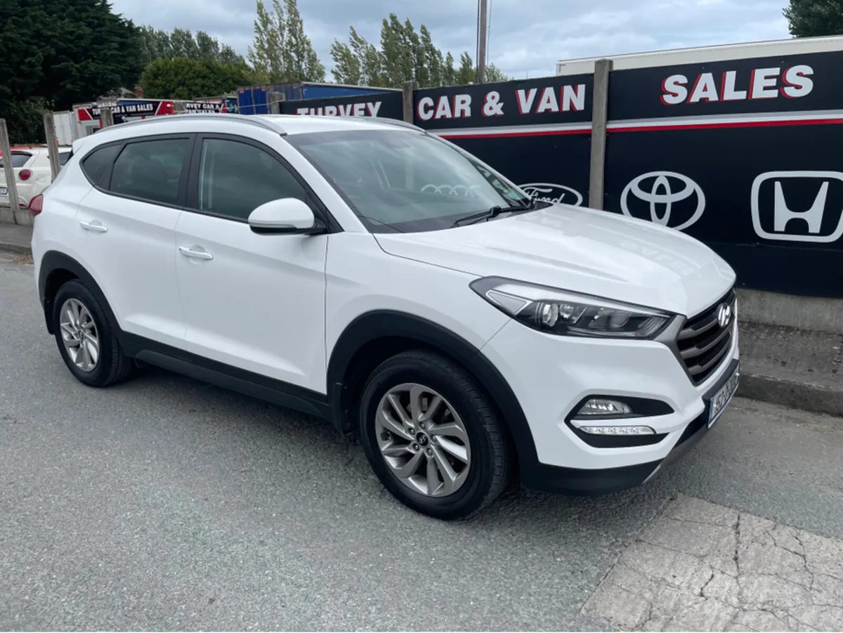 Hyundai Tucson EXECUTIVE 5DR - Image 2