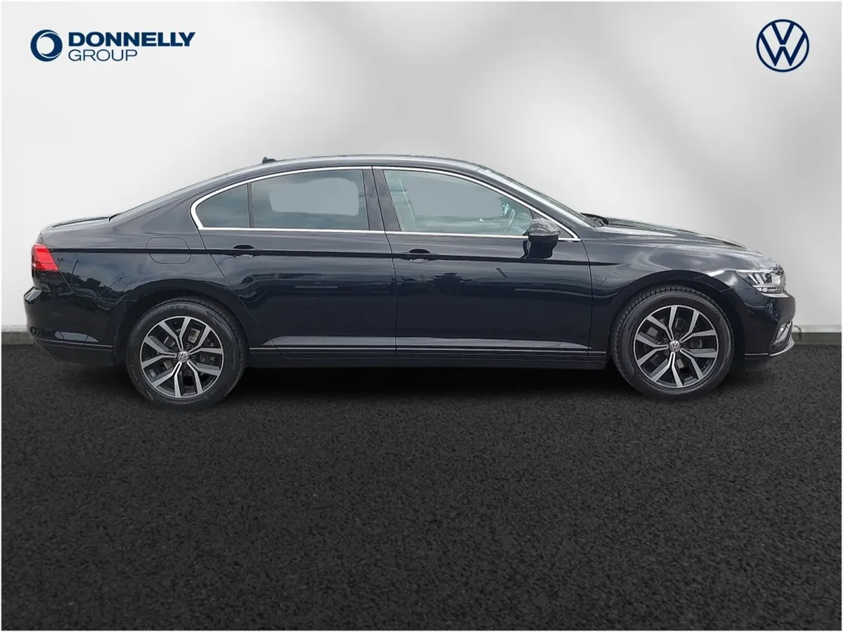 Volkswagen Passat Saloon SEL - Image 4