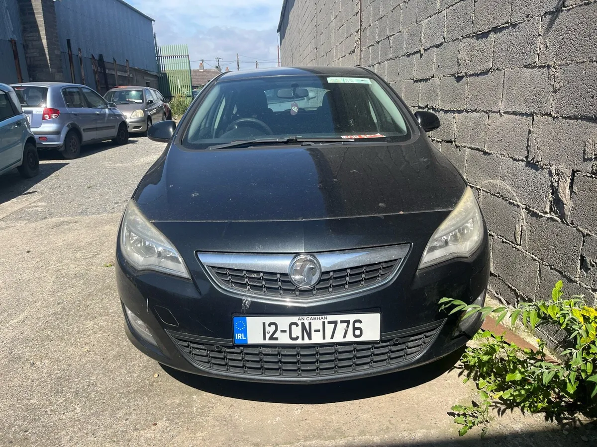 Vauxhall Astra 2012 - Image 3