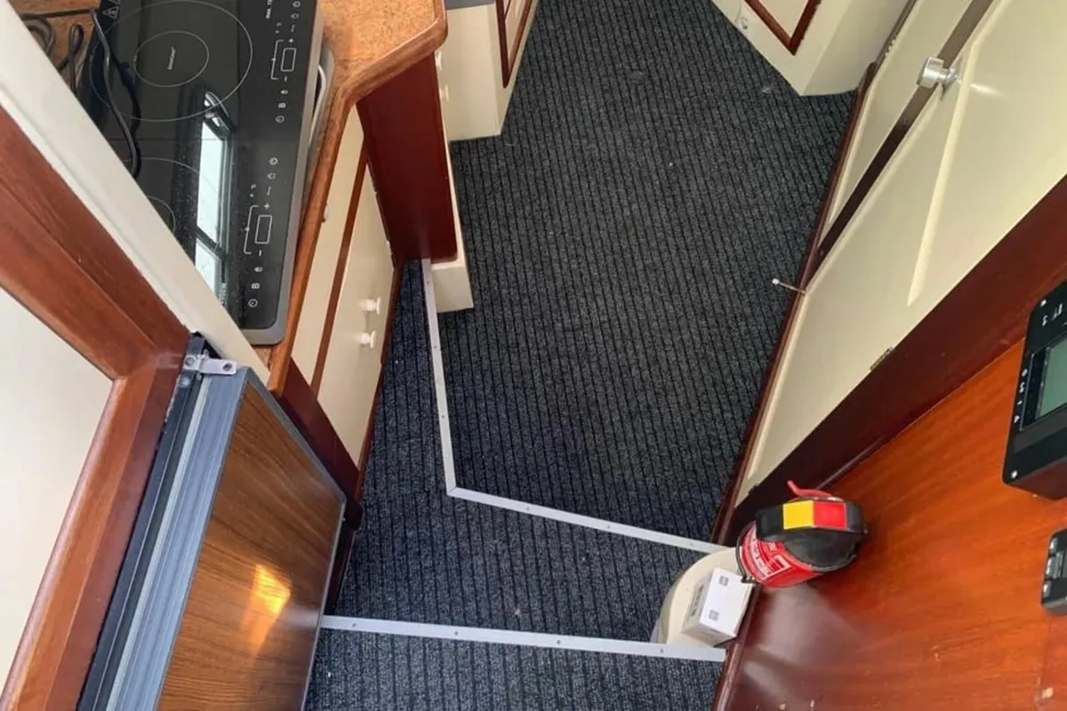 Sealine 280 Ambassador - Image 4