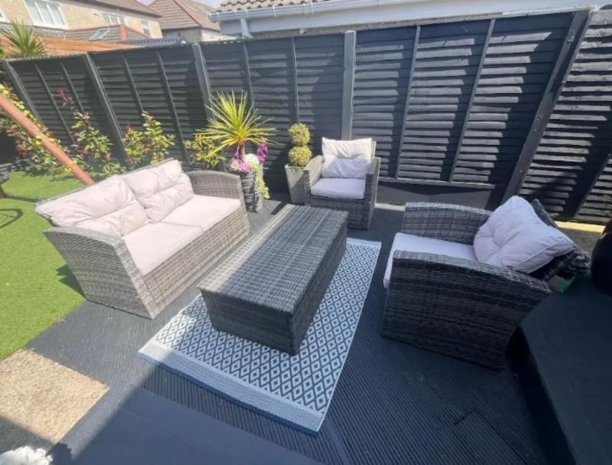 Garden Furniture - Image 1