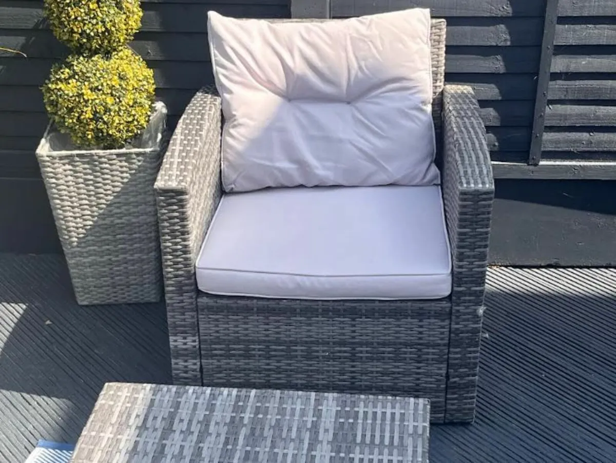 Garden Furniture - Image 3