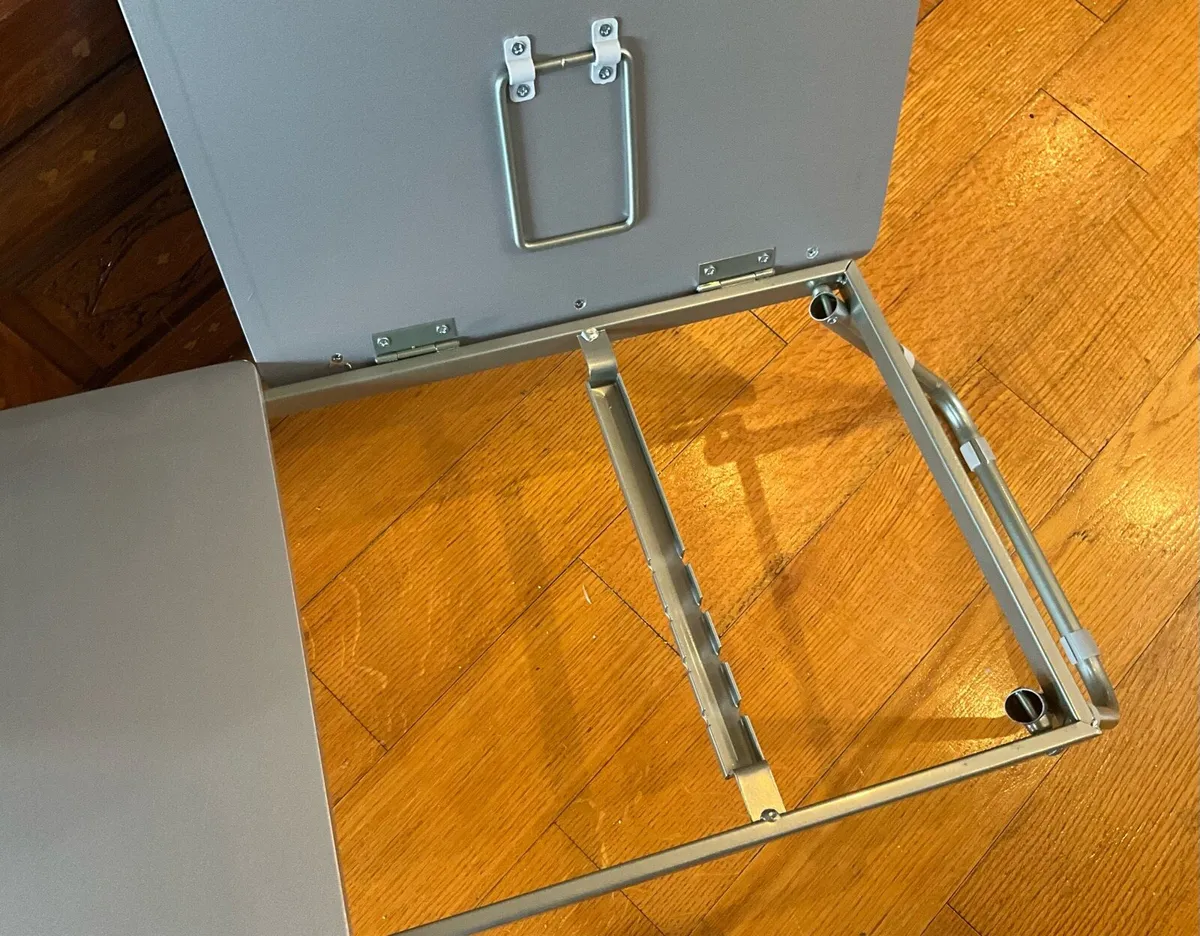 Laptop Desk. Bed Table with Foldaway Legs - Image 4