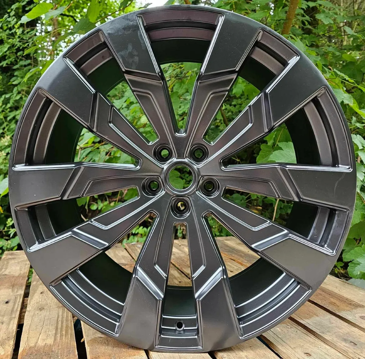 NEW 22" + 23" ALLOY WHEELS TO FIT RANGE ROVER - Image 1
