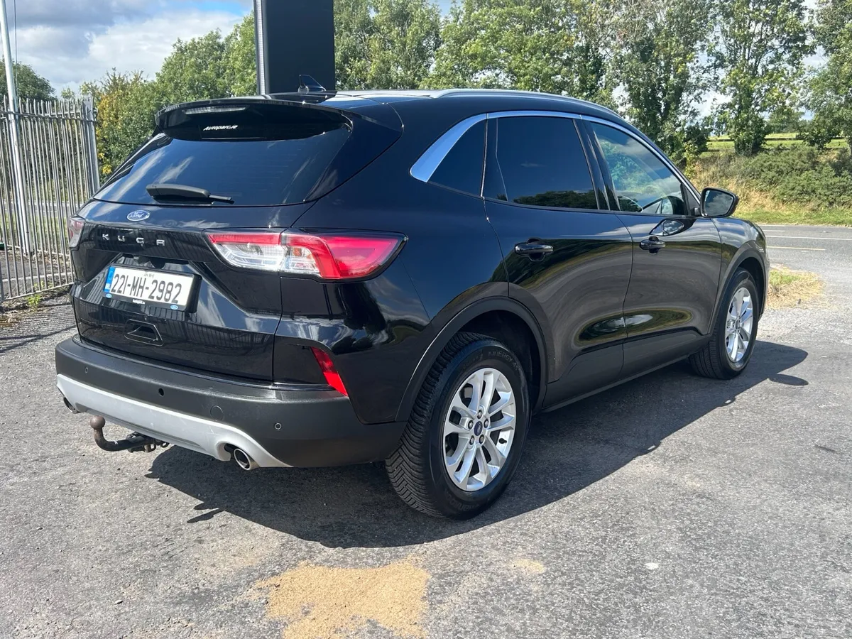 Ford Kuga 2022 - Image 4