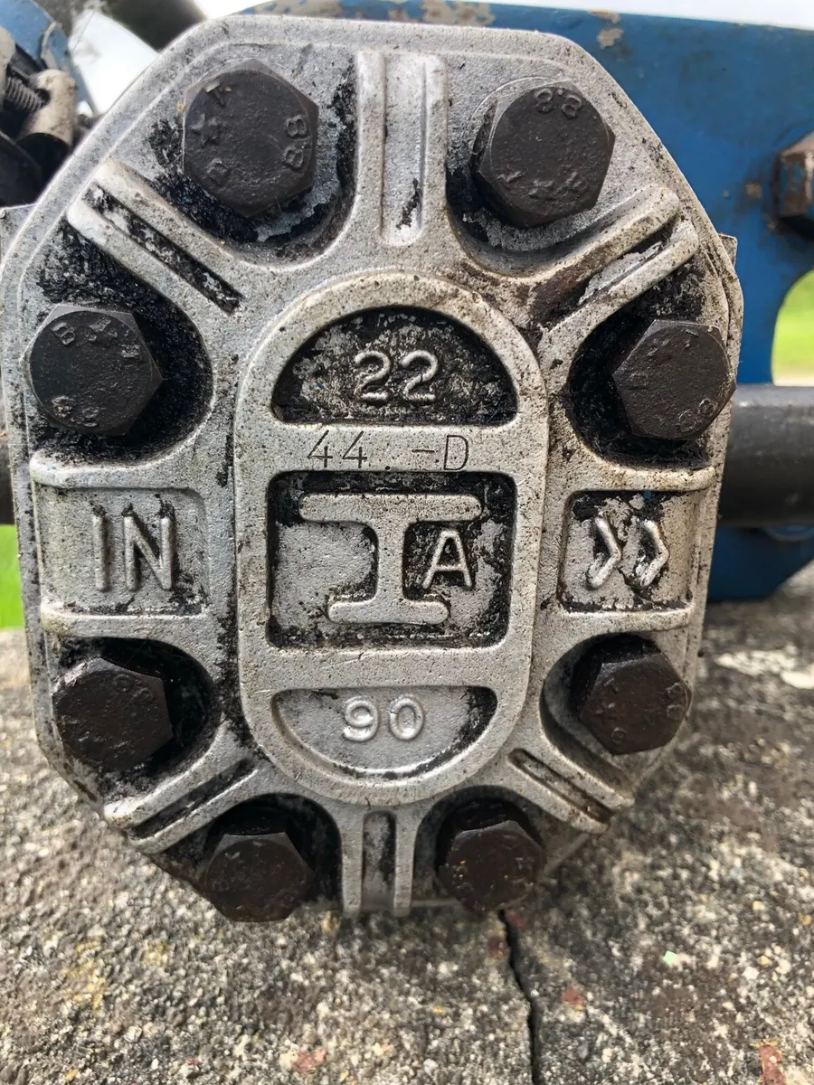 Hydraulic pump - Image 4