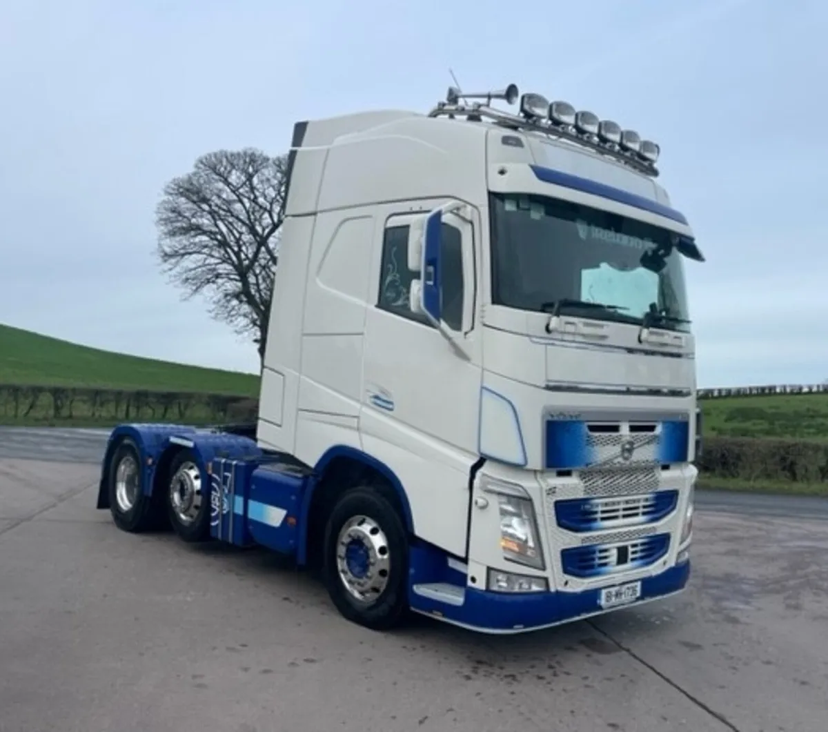 2018 Volvo FH 500 6x2 Tractor Unit - Image 1