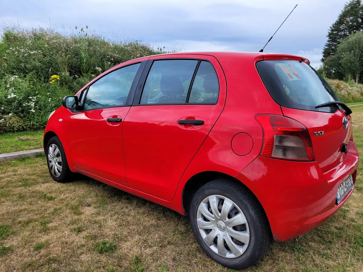 Toyota Yaris 2007 - Image 2