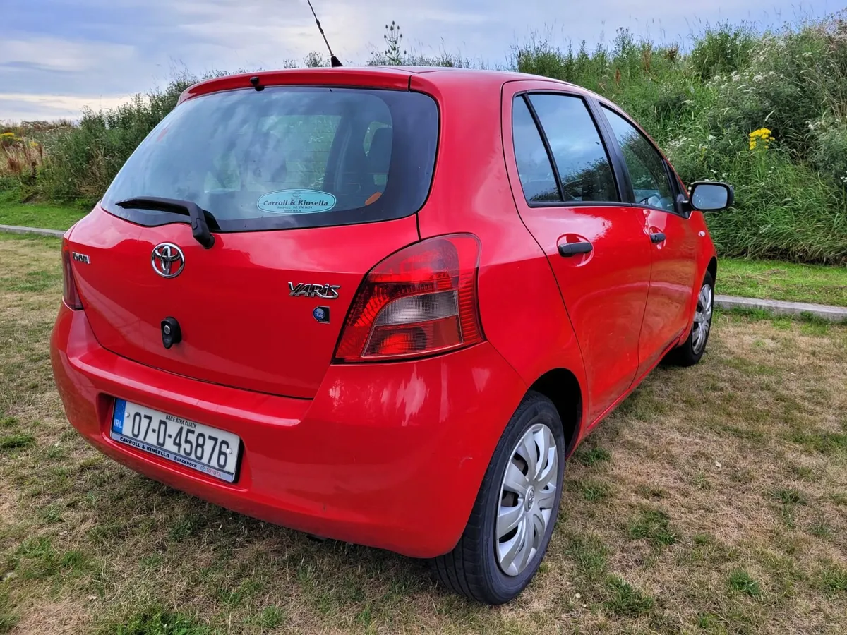 Toyota Yaris 2007 - Image 3
