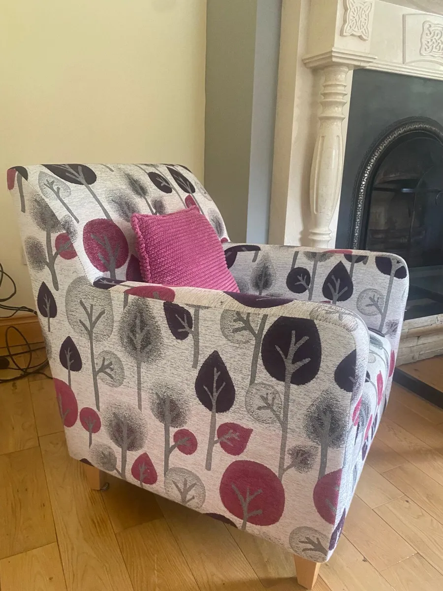 Couch set (price negotiable) - Image 2