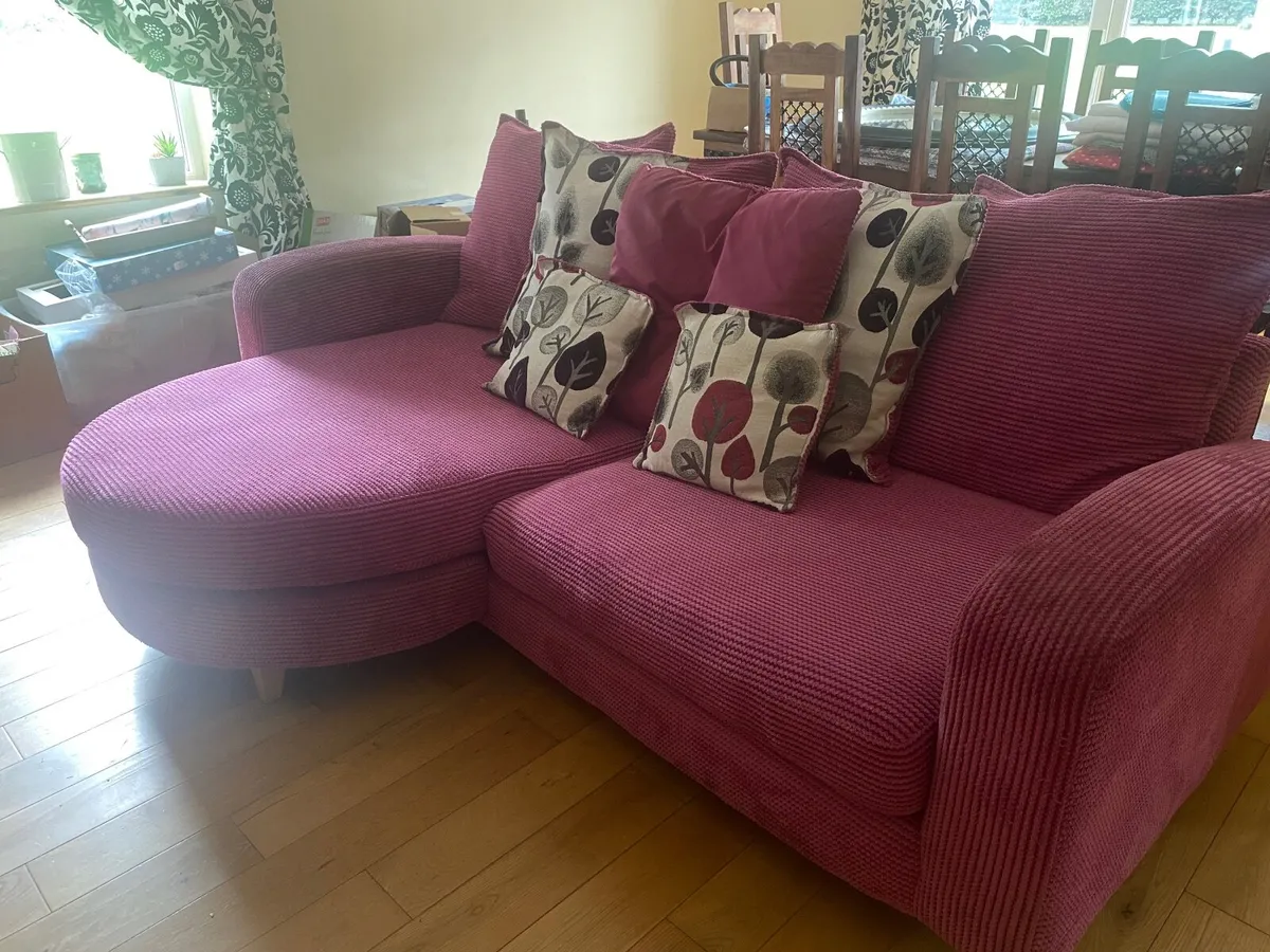 Couch set (price negotiable) - Image 3