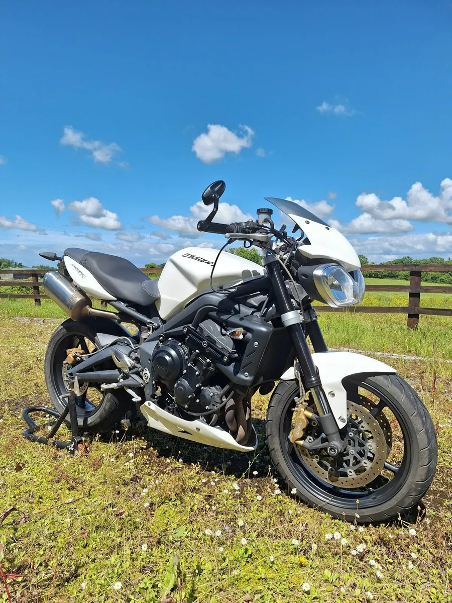 Triumph Street Triple R 2012 - Image 4