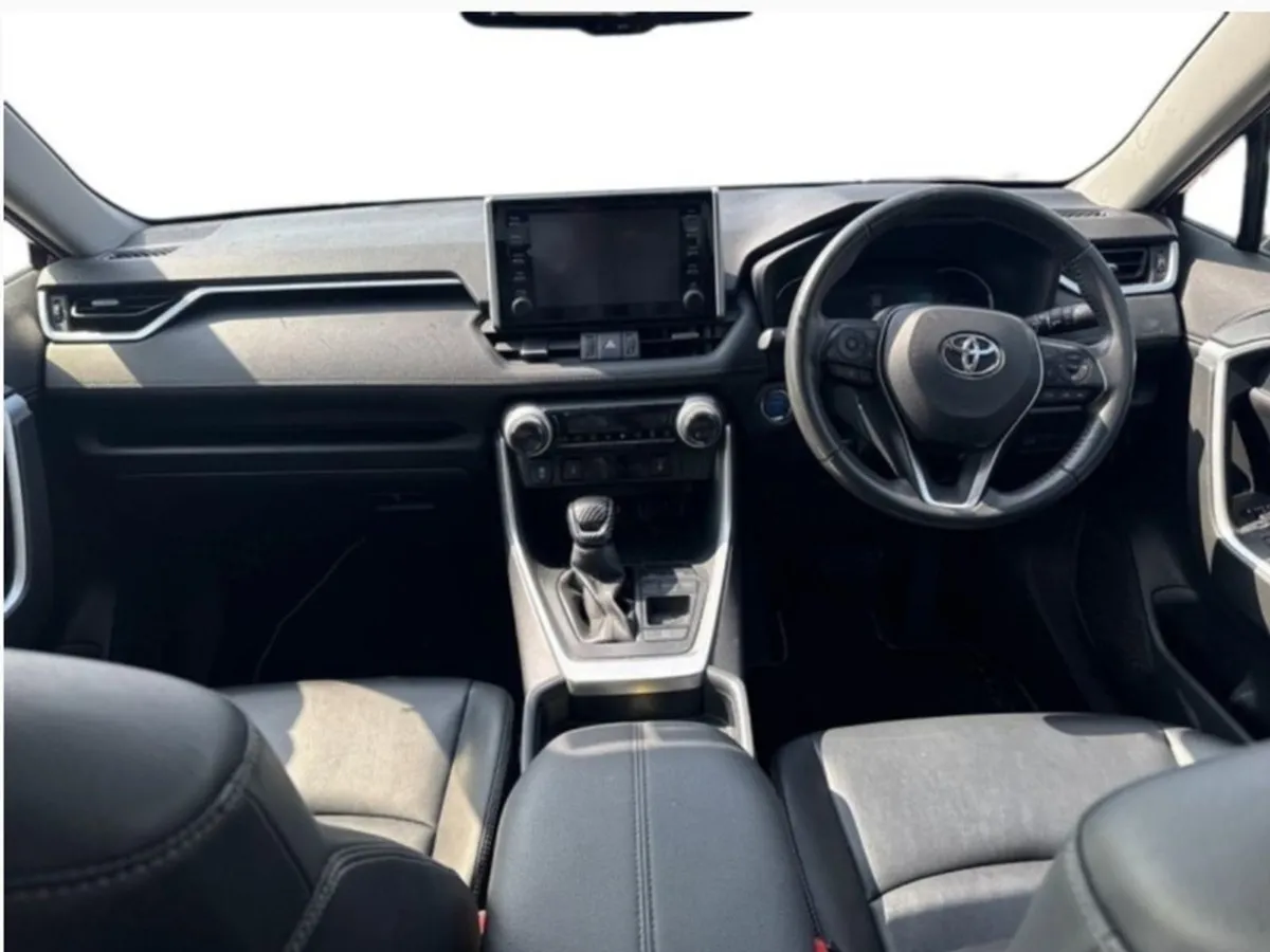 Toyota Rav4 2.5 Hybrid Sol 2WD - Image 2