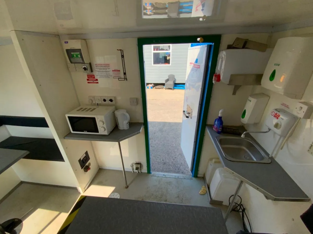 16 ft BOSS CABIN WELFARE TRAILER / CABIN...1264t. - Image 3