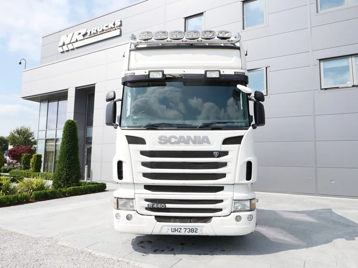 Scania R440 Topline 6x2 Midlift Auto gearbox - Image 2