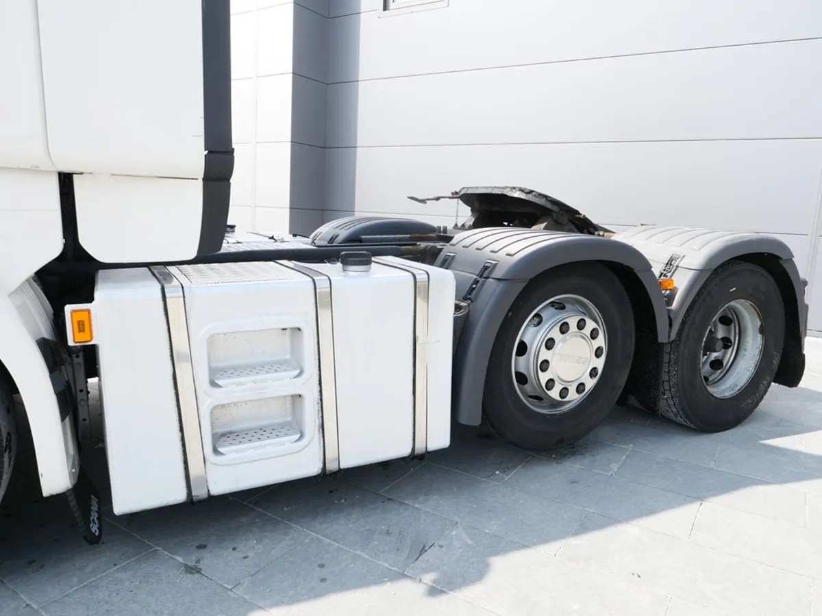 Scania R440 Topline 6x2 Midlift Auto gearbox - Image 4