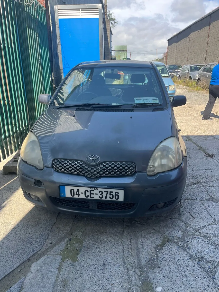 Toyota Yaris 2004 - Image 1