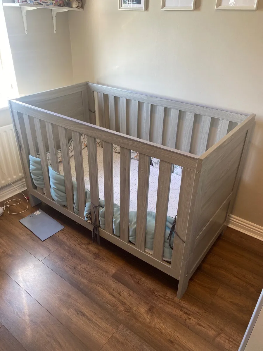 Nursery bedroom set with cleva mama mattress - Image 1