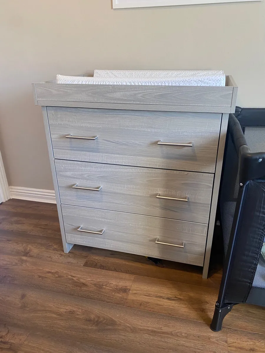 Nursery bedroom set with cleva mama mattress - Image 2