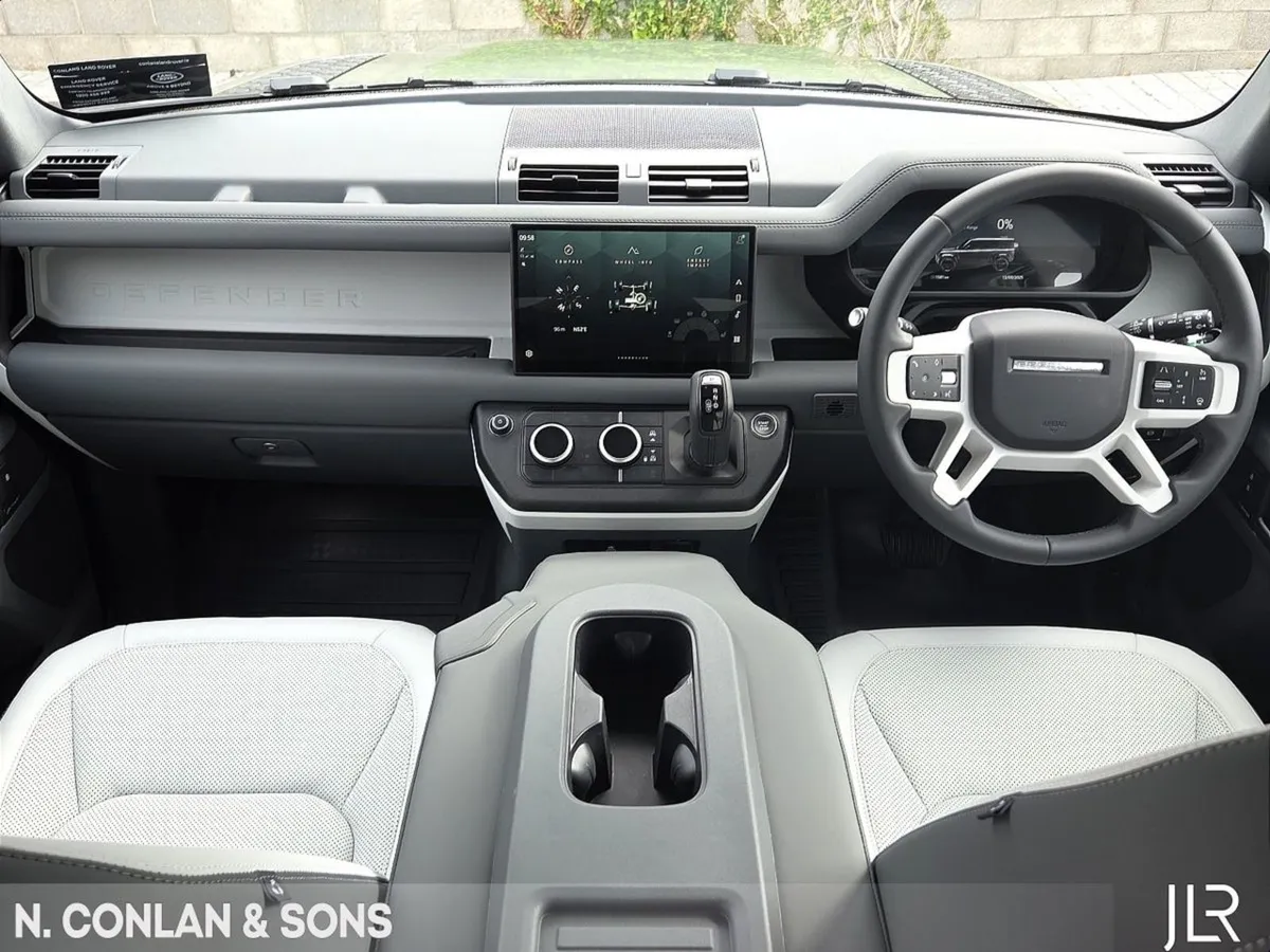 Land Rover Defender Phev X-dynamic SE  5 Year App - Image 4