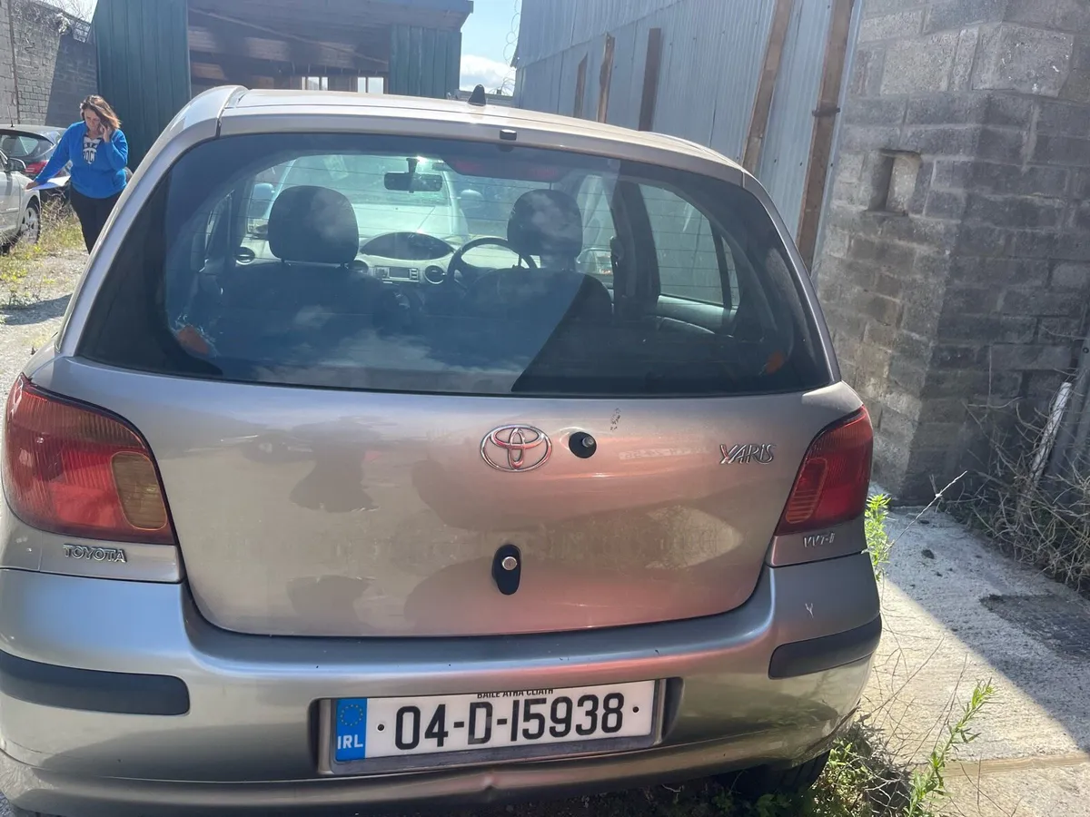 Toyota Yaris 2004 - Image 3