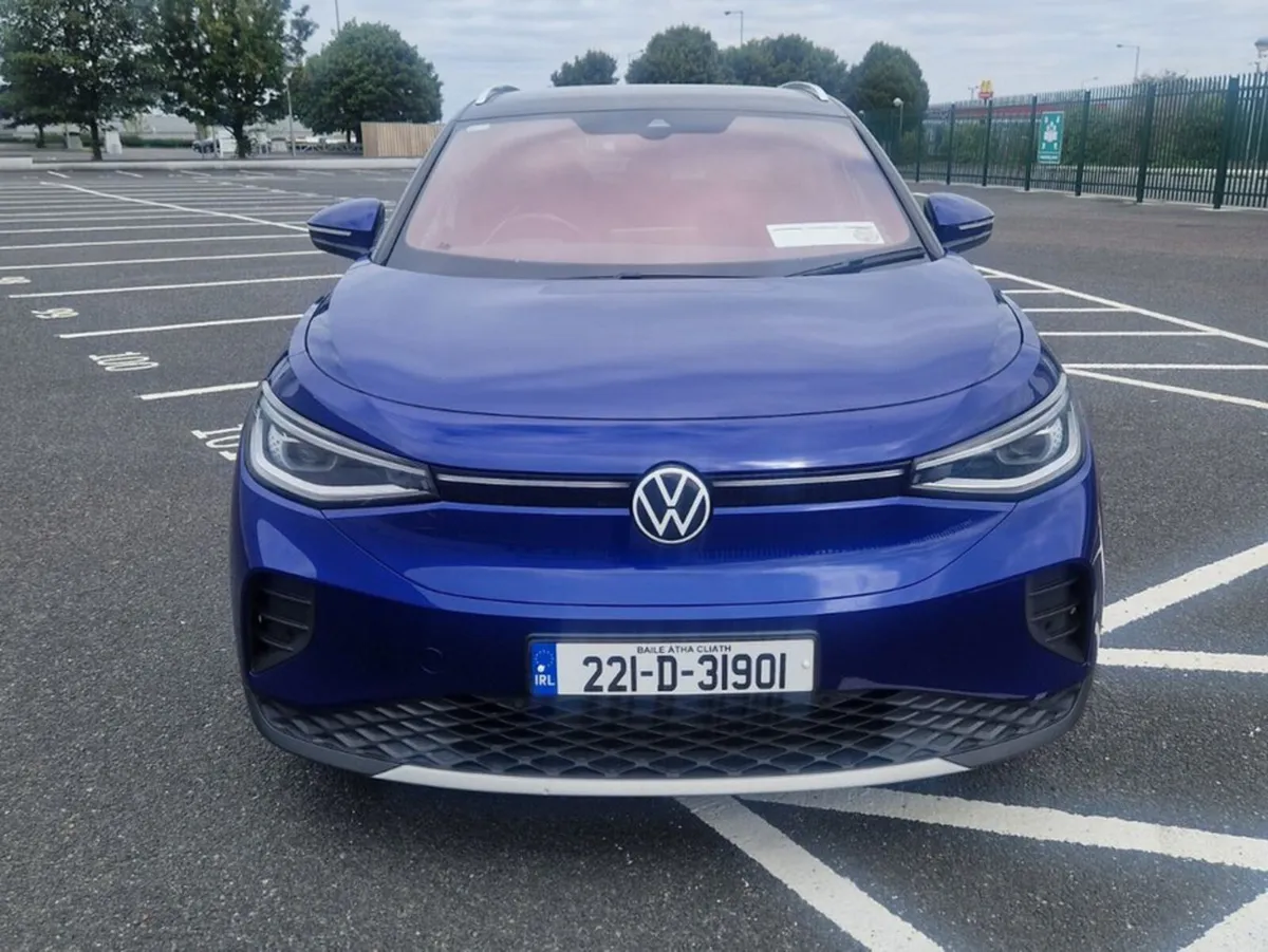 Volkswagen ID.4 BUSINESS PRO, PROPE MODEL, LOW MIL - Image 3