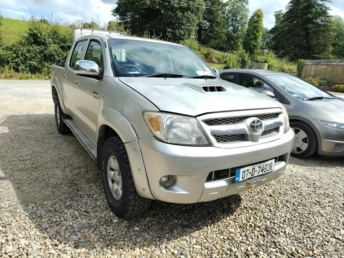 Toyota Hilux 2007 - Image 1