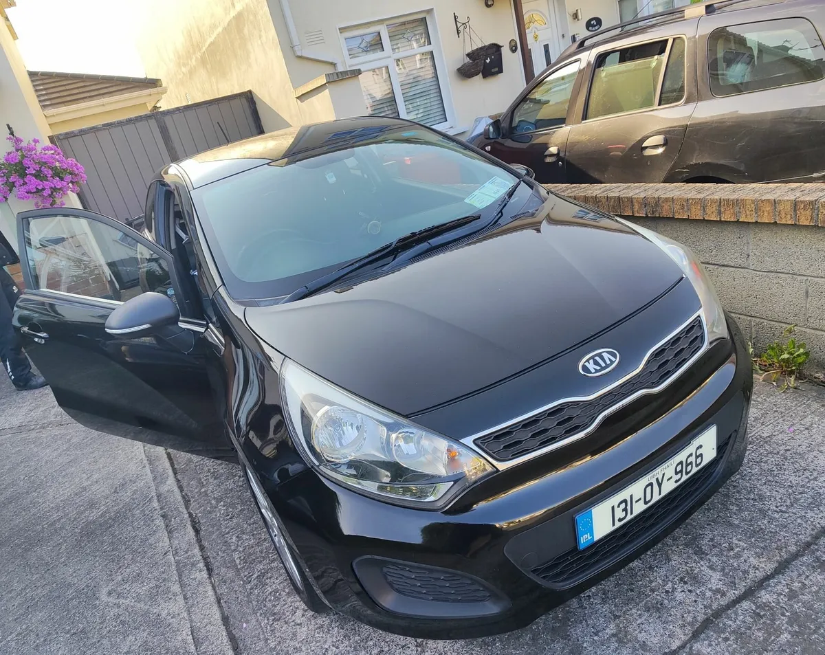 Kia Rio 2013 - Image 1