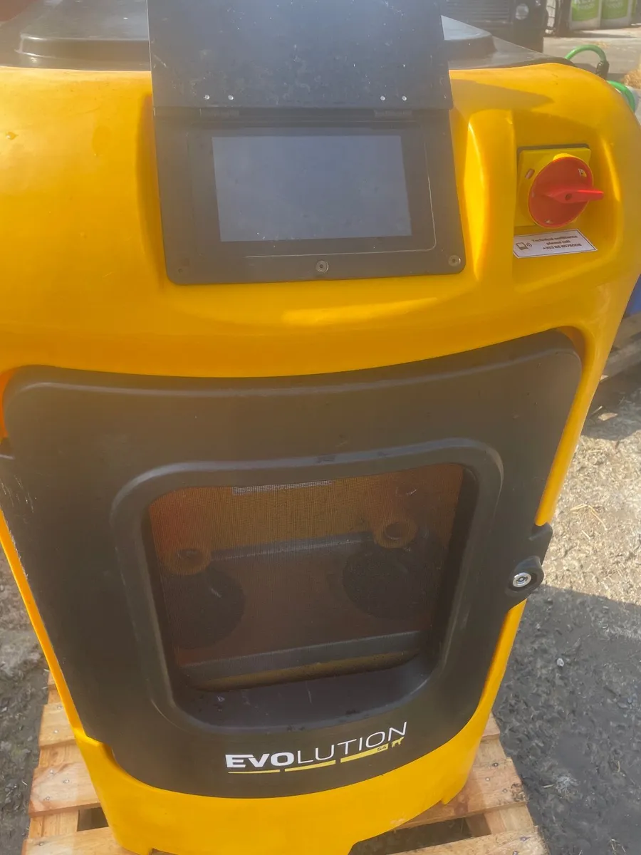 Jfc Calf feeder - Image 3