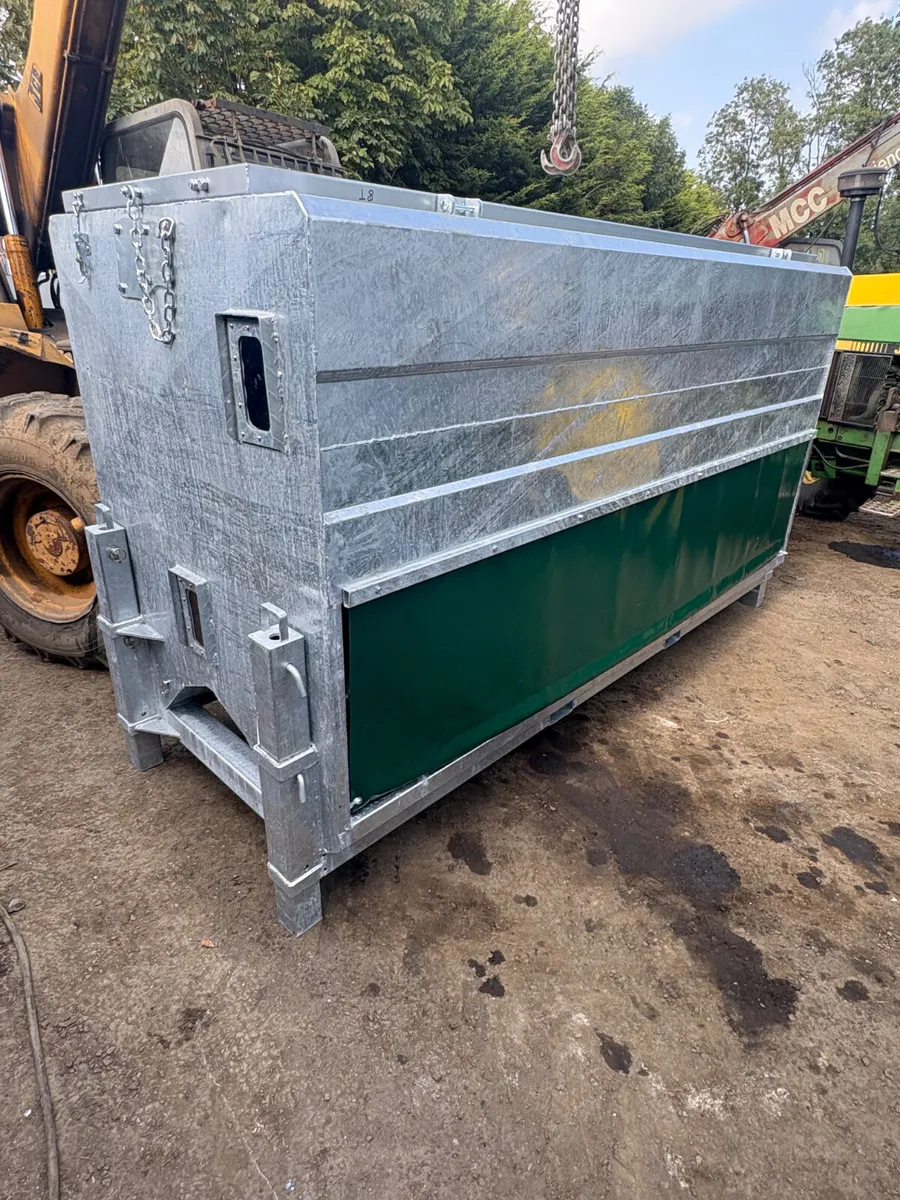 New Condon 2.5 ton Controled feeder