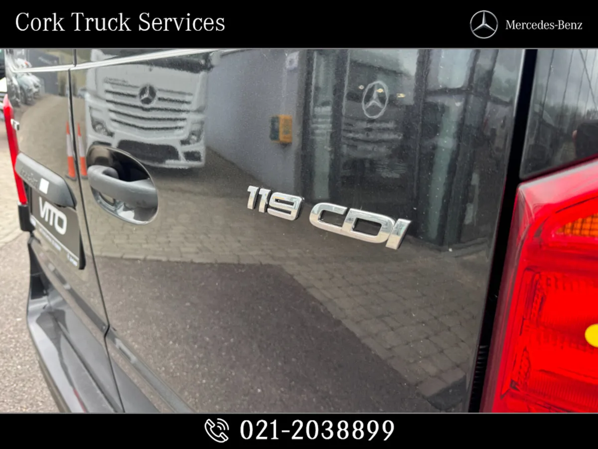 Mercedes-Benz Vito Vito Select 119E Automatic Extr - Image 2