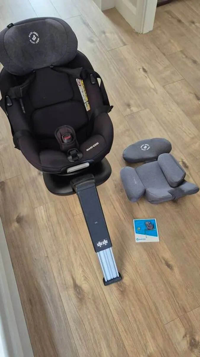 Maxi Cosi Mica Pro Car Seat - Image 1