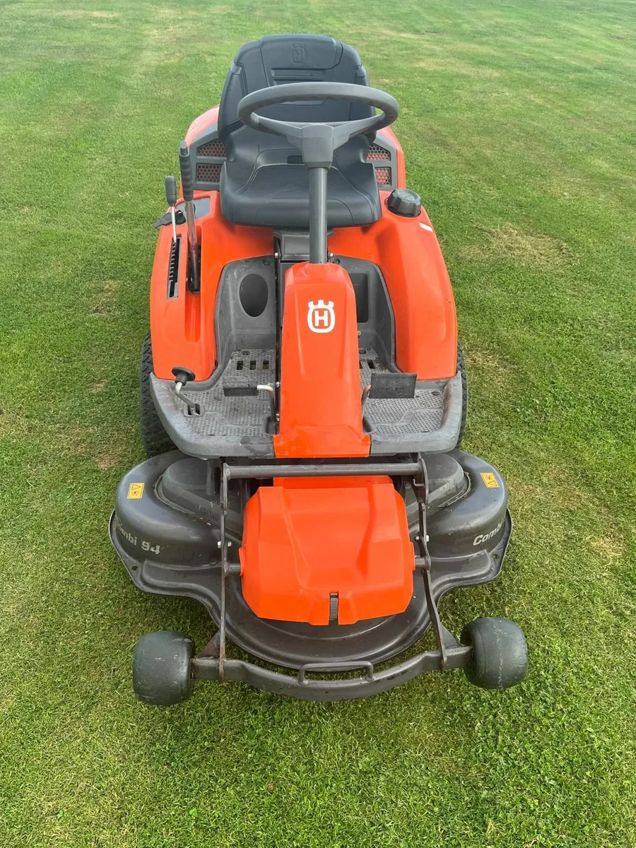 Husqvarna R213C Front Deck Lawnmower - Image 2
