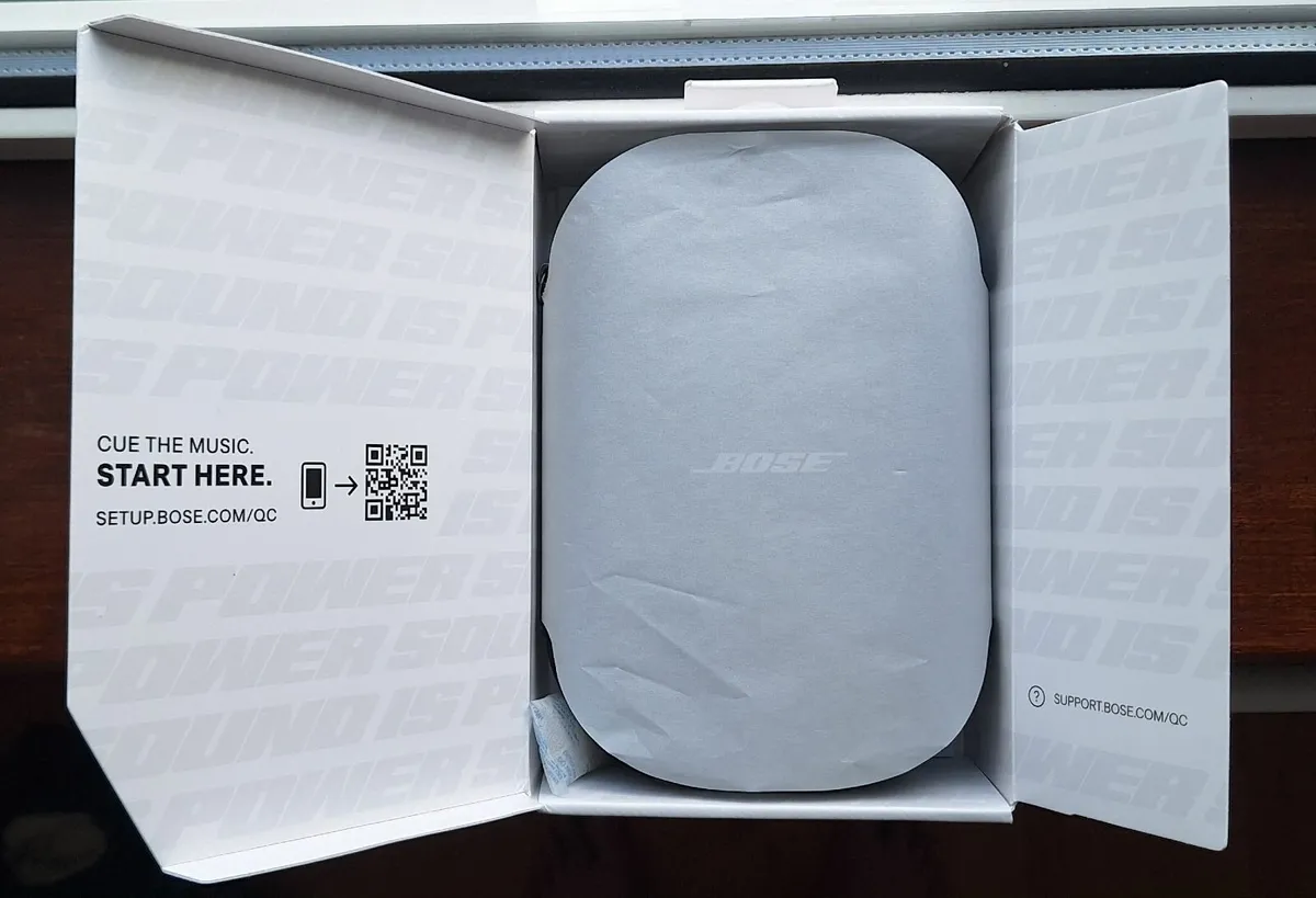 Bose QuietComfort headphones - Image 4