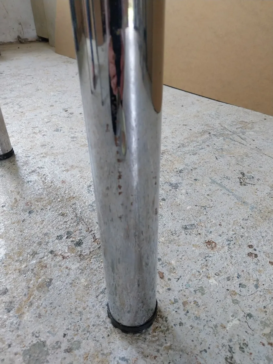 Glass table - Image 4