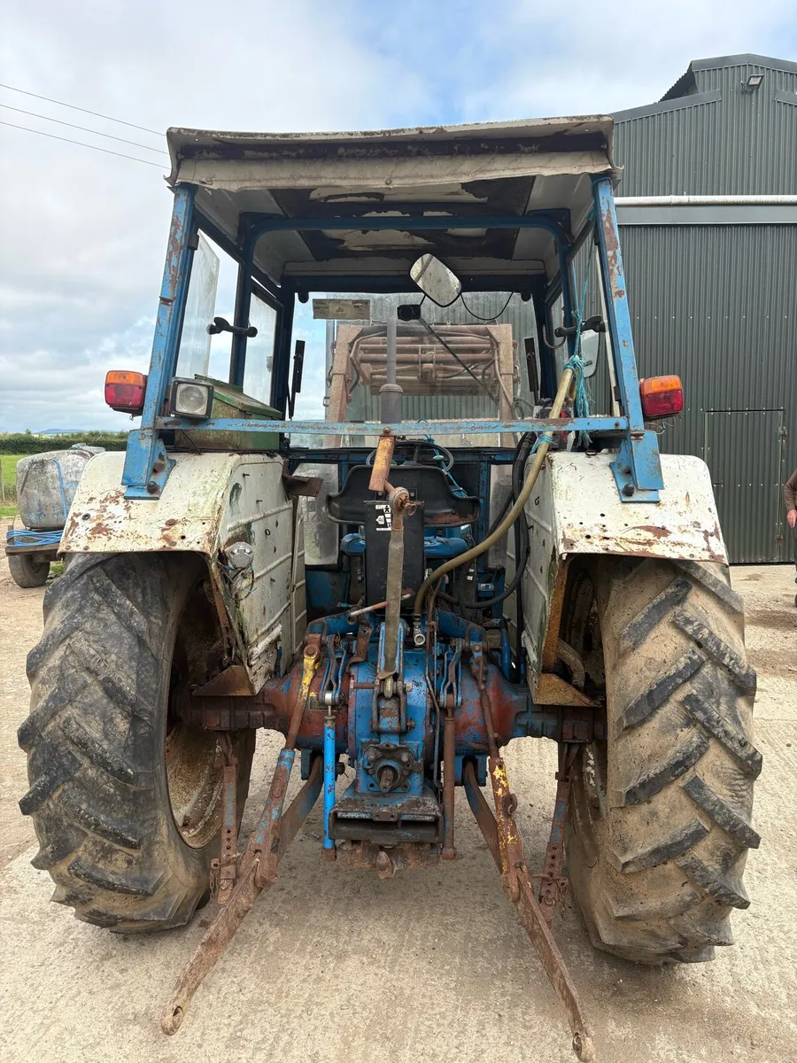 Ford 4600 - Image 2