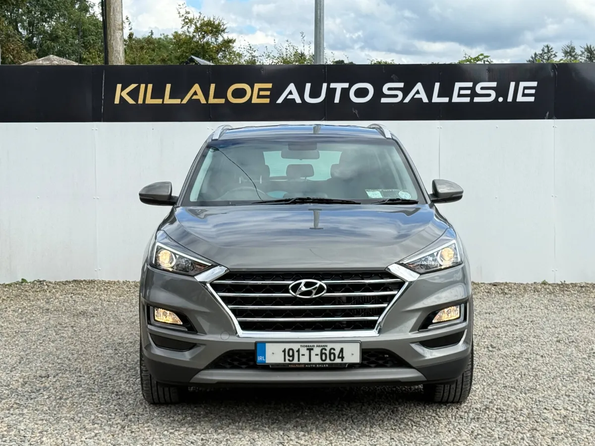 Hyundai Tucson Executive 1.6D (Very Low Miles) - Image 2
