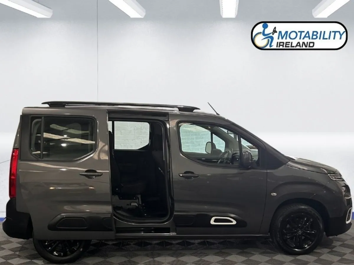 Citroen Berlingo Wheelchair Accessible - Image 4