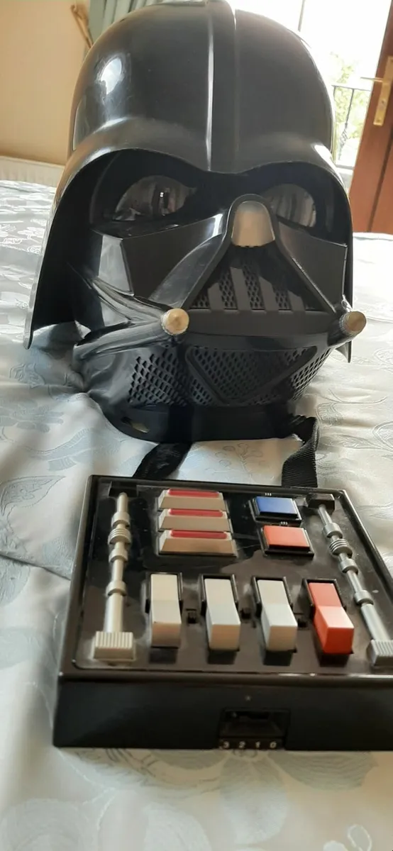 Star Wars Darth Vader mask, helmet, voice changer - Image 1